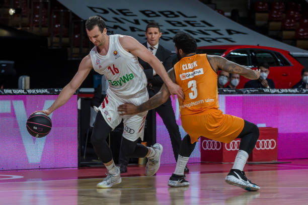 强调整体进 强调整体进