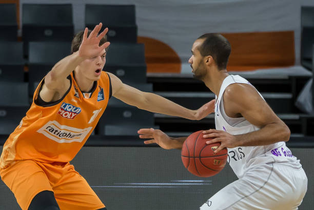 强化了发球 强化了发球